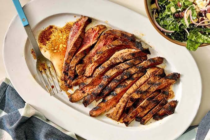 Garlic marinated grilled meat 
platter
